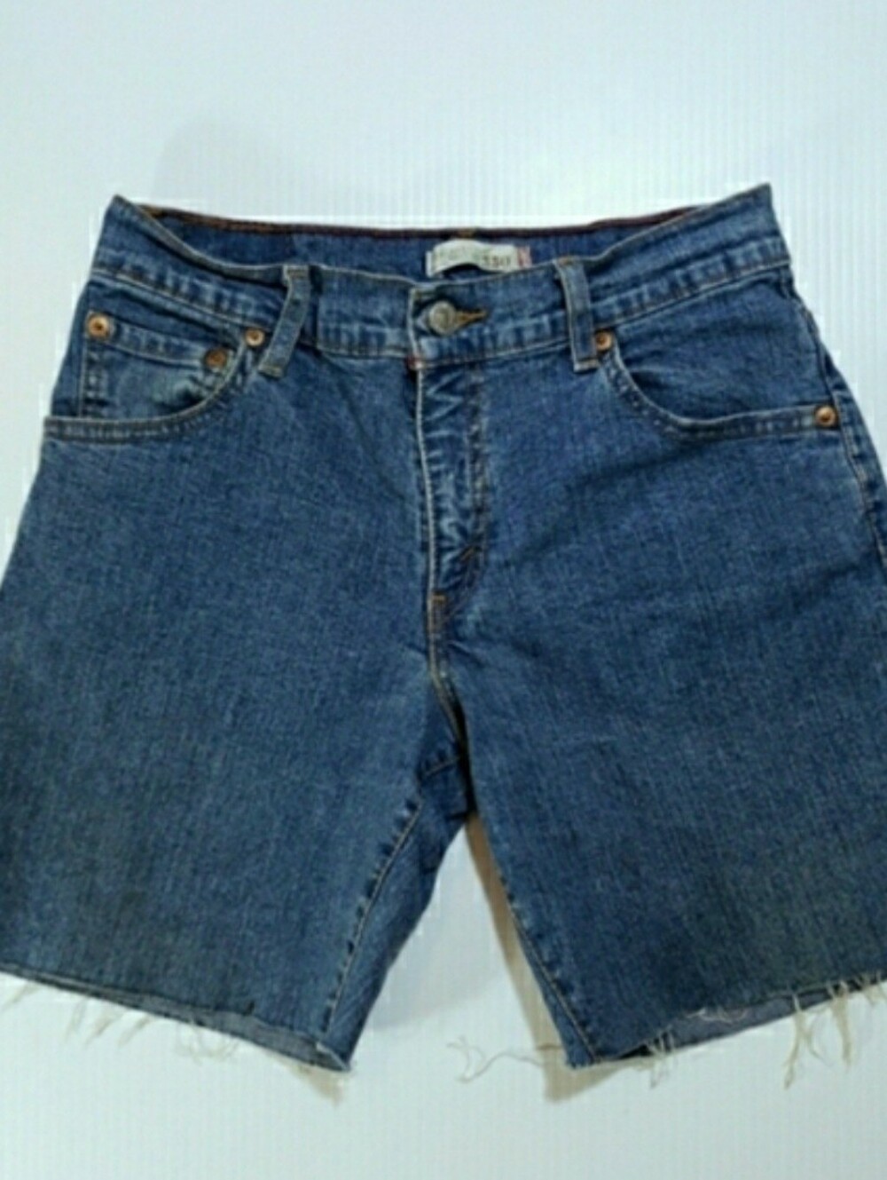 Levi's 550 Cutoff Jean Shorts